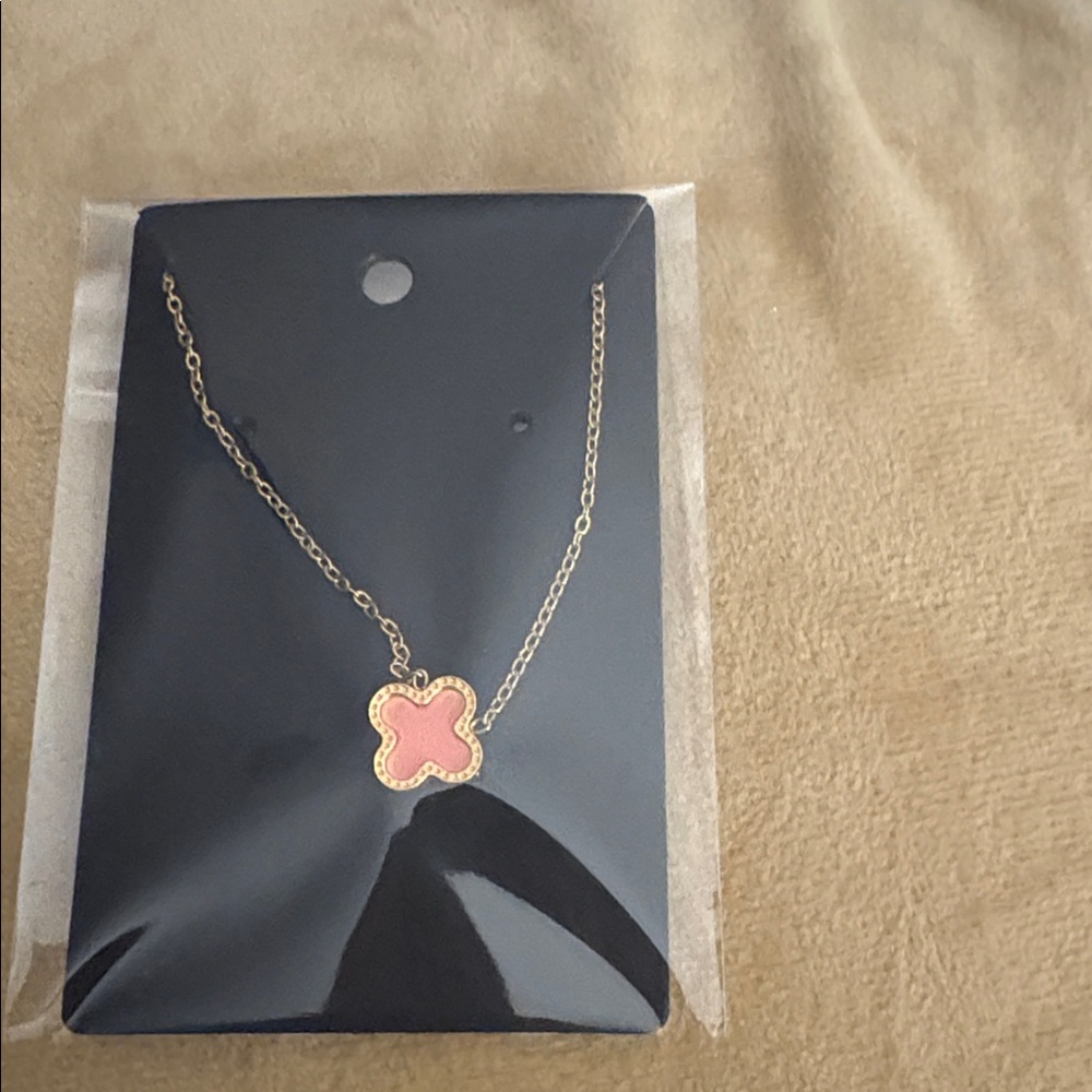 Elegant Gold Pendant Necklace Set - Clover (select 1) - Picture 6 of 8